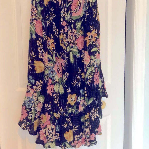 REVOLVE AUGUSTE THE LABEL Delilah Frilled Midi Skirt in Delilah Bloom Black US 8 - Picture 4 of 8